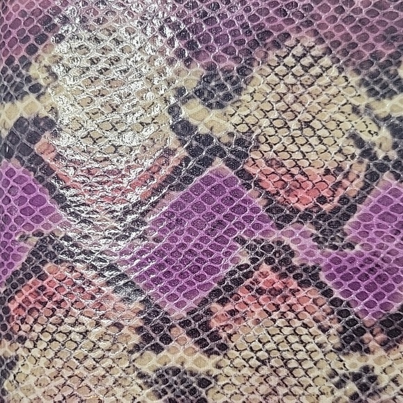 NWT CALVIN KLEIN Charles Flap Crossbody Grape Snake Bag‎ NWT - Picture 3 of 14